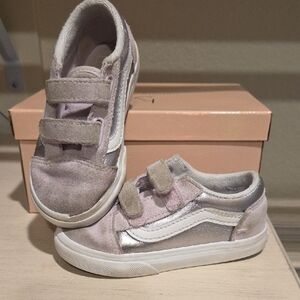 Vans Kids Sneakers - Light Pink and Metallic Silver